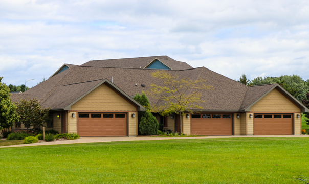 Luxurious condominium located in Prairie Run Ridges